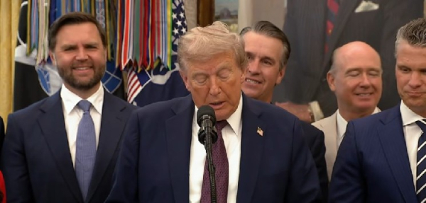 ОСТАННІ НОВИНИ: Дональд Трамп призупинив атаки на Іран на два…