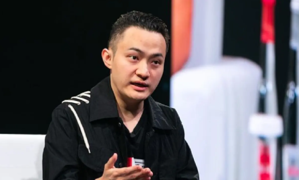 Напруженість між засновником Tron (TRX) Джастіном Саном та альткоіном Трампа наростає! З'явилися нові заяви!