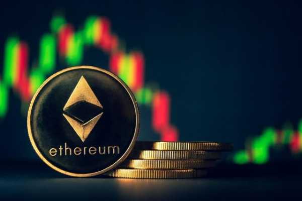 Ethereum під загрозою падіння до $1350 після пробою трикутника