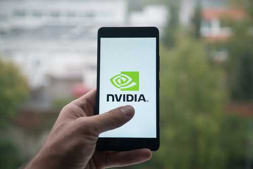 CEO NVIDIA верит в криптовалюты, но не превозносит их